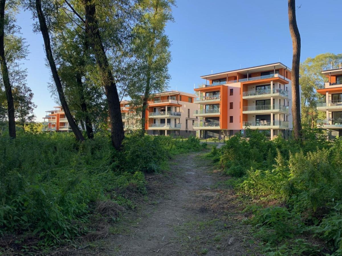 Fuzliget Surf Garden Apartment บาลาตอนฟุซเฟอ ภายนอก รูปภาพ