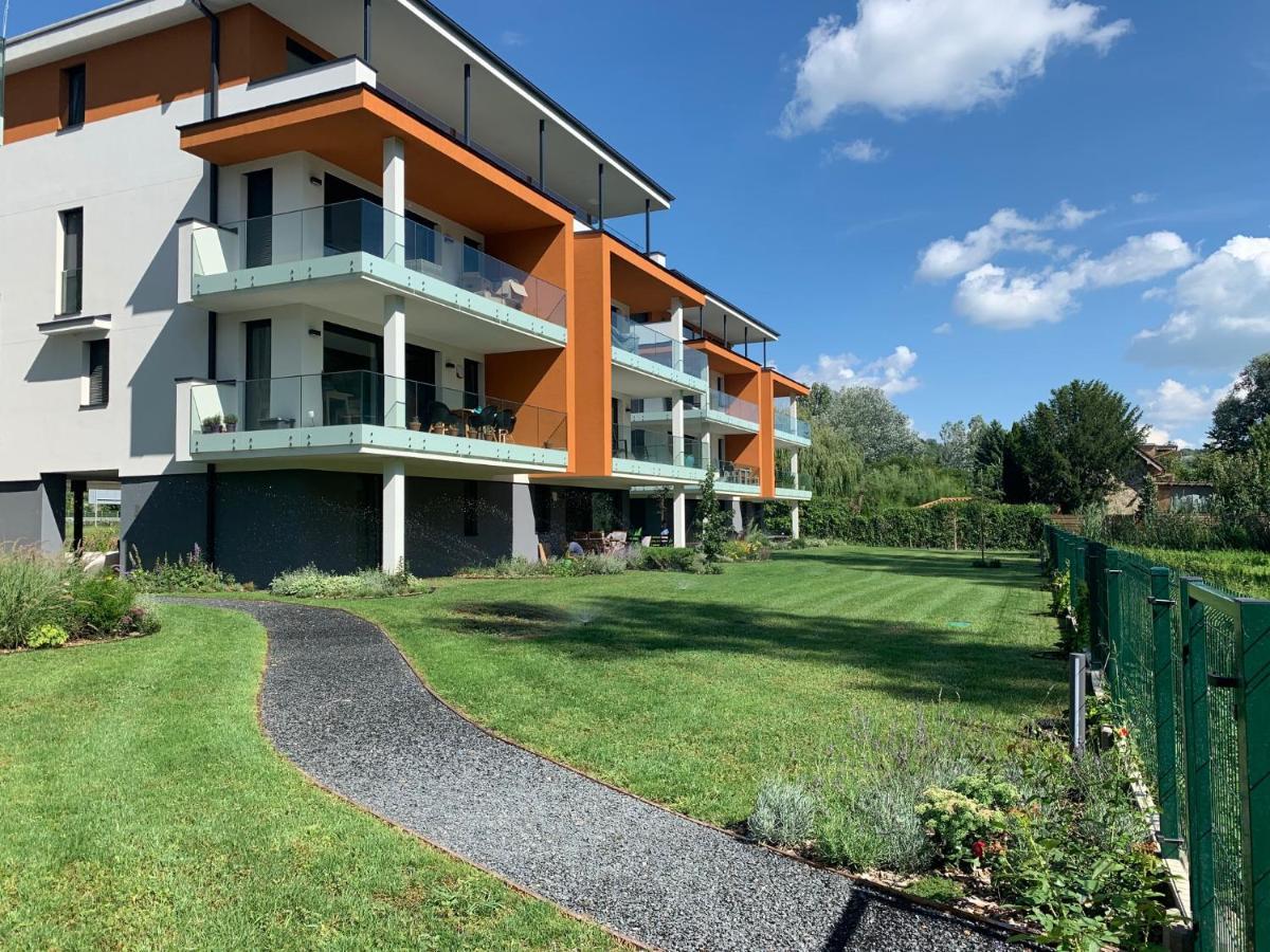 Fuzliget Surf Garden Apartment บาลาตอนฟุซเฟอ ภายนอก รูปภาพ
